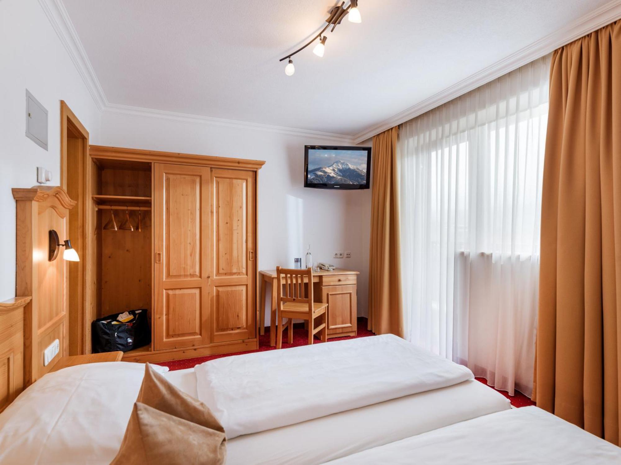 Hotel Kroneck Kirchberg in Tirol Ngoại thất bức ảnh