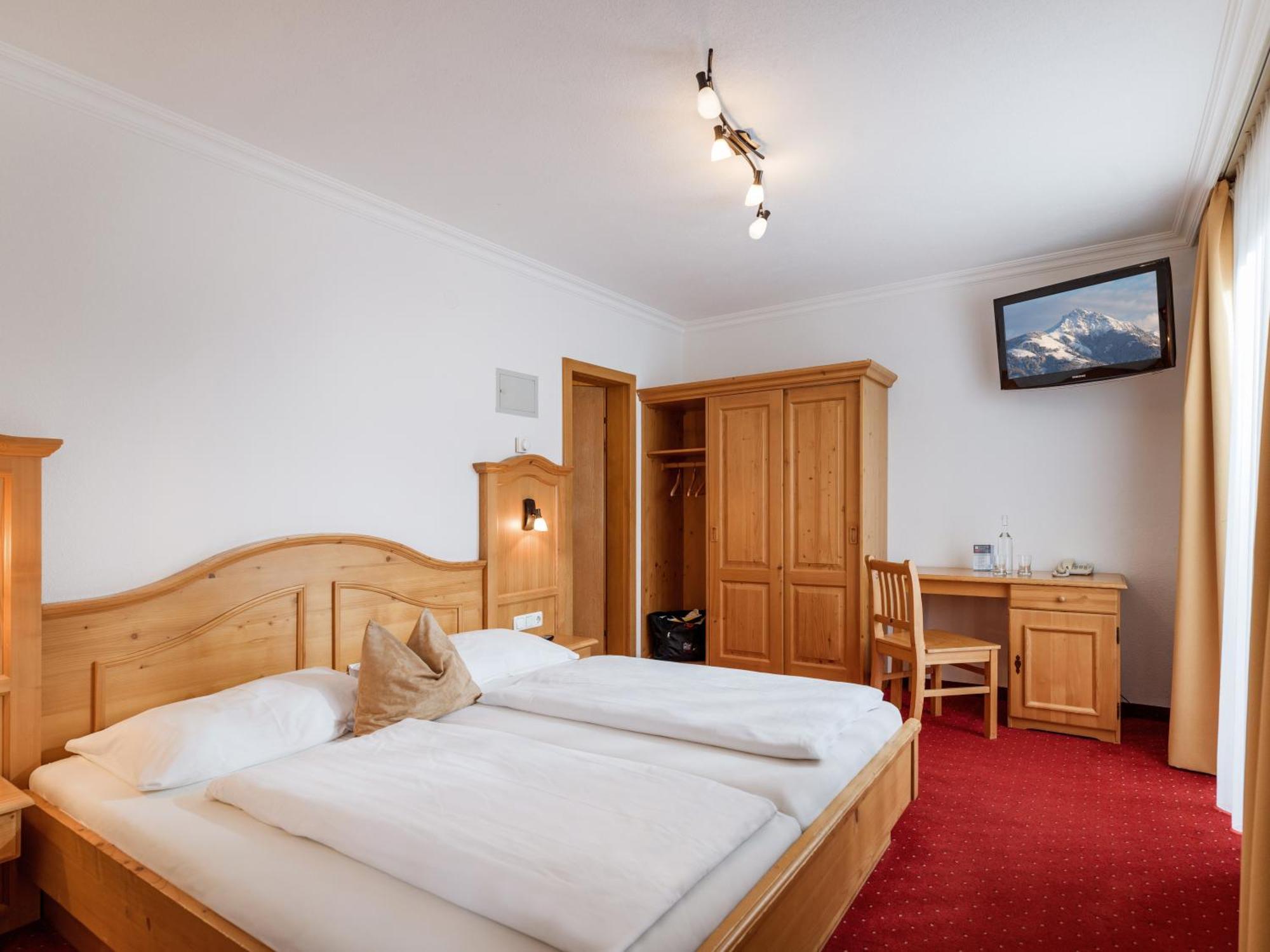 Hotel Kroneck Kirchberg in Tirol Ngoại thất bức ảnh